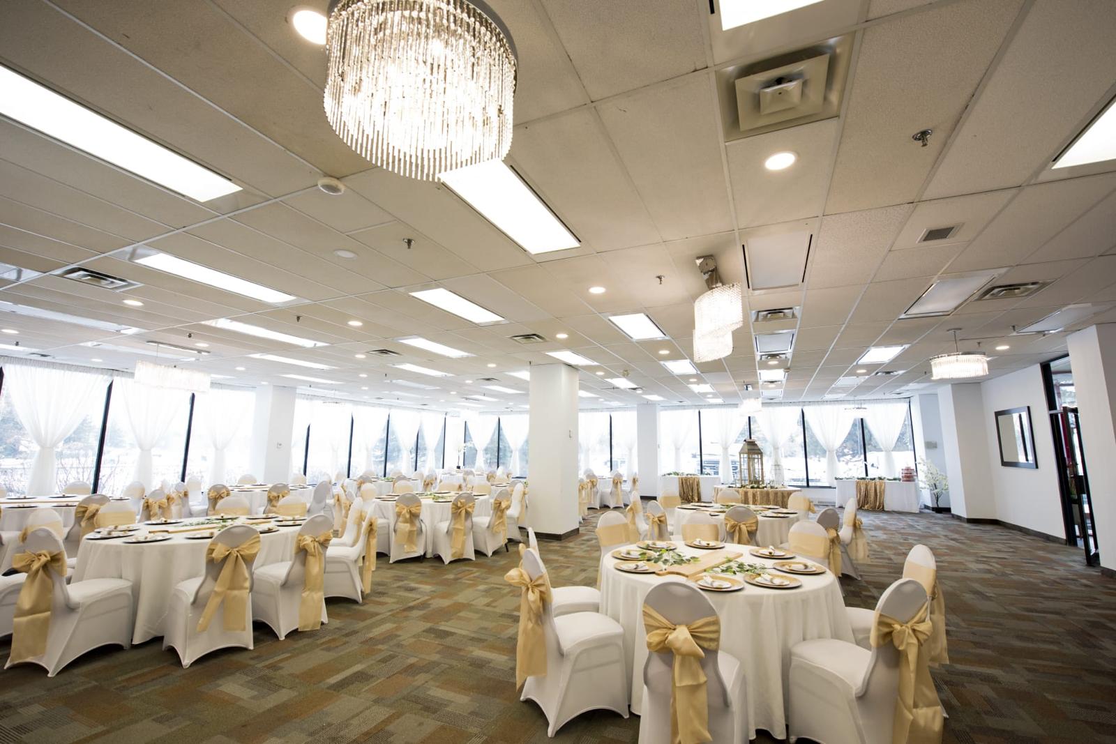 Bowesville — Mosaic Convention Centre